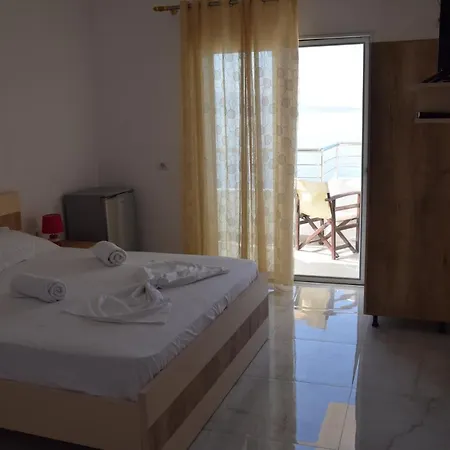 Roxhela Rooms 3*